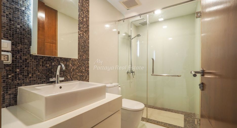 For sale 2 bedrooms condo in Bang Lamung, Chonburi