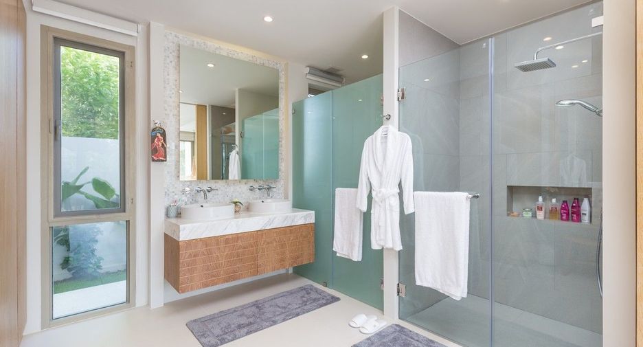 For rent and for sale 3 bedrooms villa in Thalang, Phuket