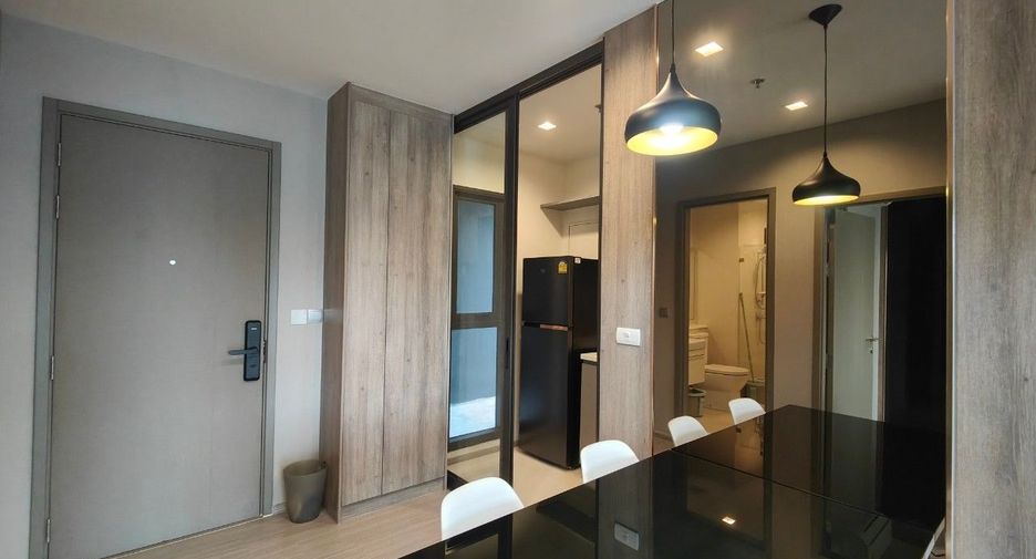 For sale 2 bed condo in Huai Khwang, Bangkok
