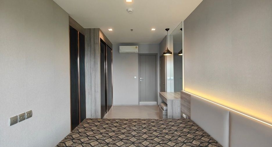 For sale 2 bed condo in Huai Khwang, Bangkok