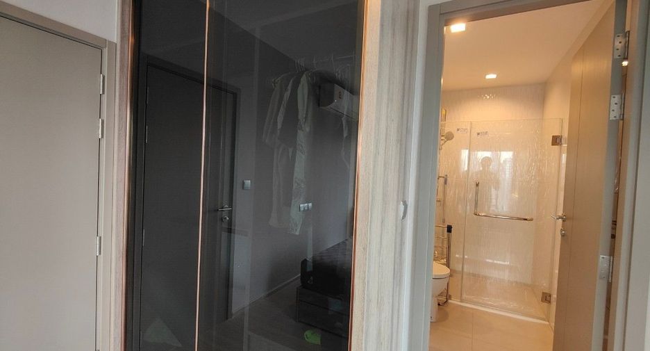 For sale 2 bed condo in Huai Khwang, Bangkok