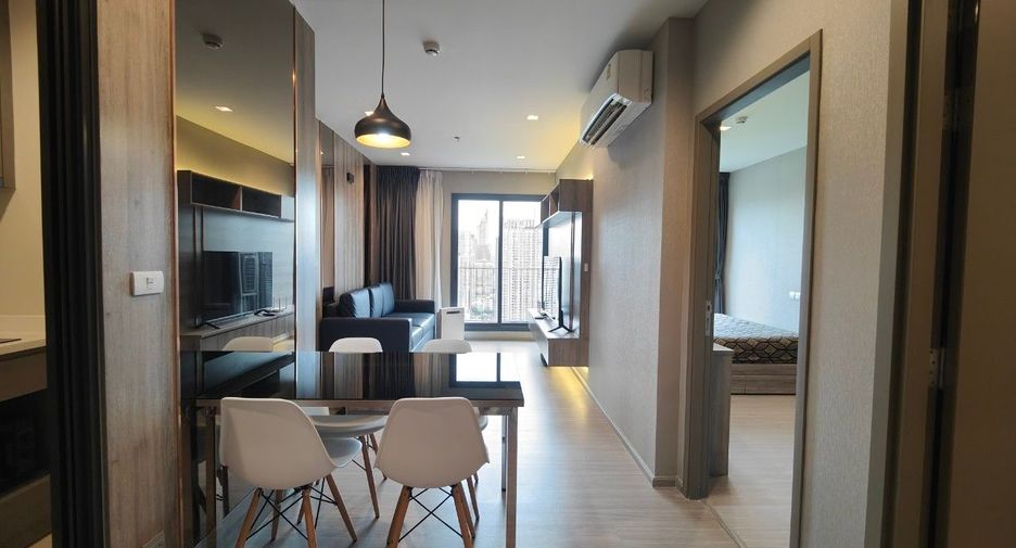 For sale 2 bed condo in Huai Khwang, Bangkok