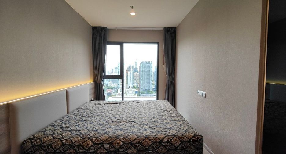 For sale 2 bed condo in Huai Khwang, Bangkok