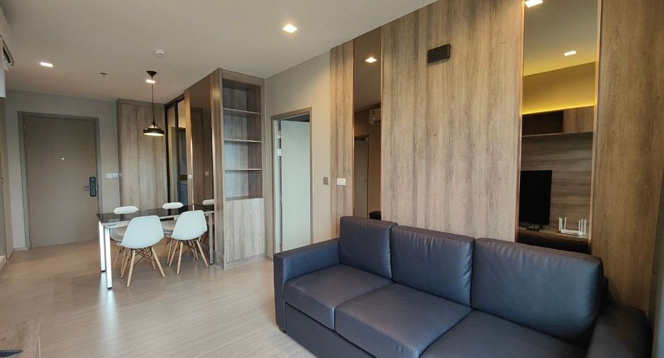 For sale 2 bed condo in Huai Khwang, Bangkok