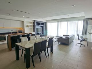 For rent 2 bedrooms condo in Sathon, Bangkok