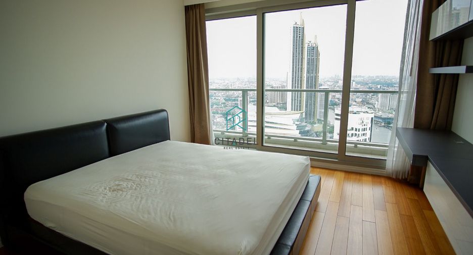 For rent 2 bedrooms condo in Sathon, Bangkok