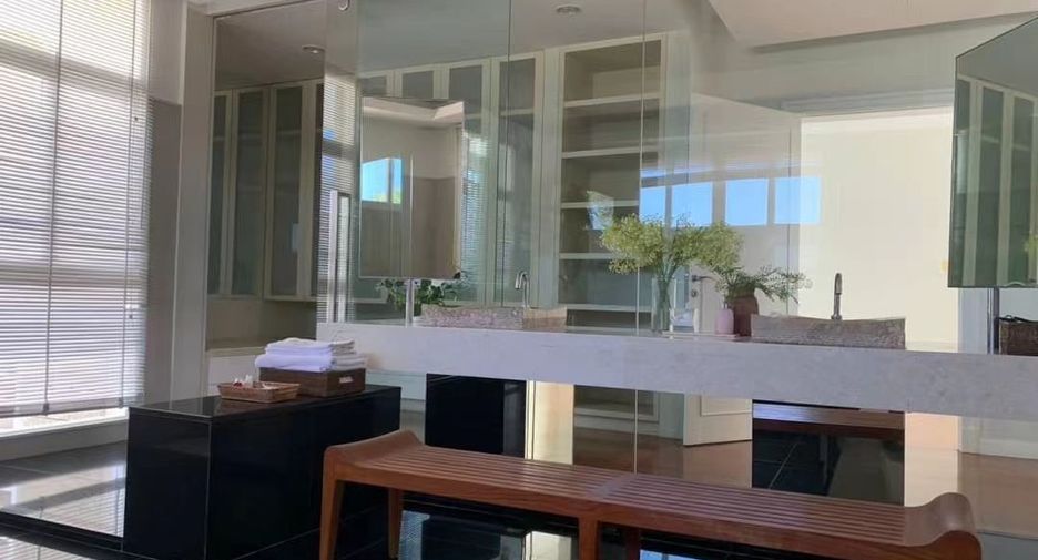 Casa en alquiler de 3 habitaciones en Jomtien, Pattaya
