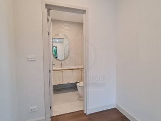 Haus zur Miete und zum Kauf mit 4 Zimmer in Saphan Sung, Bangkok