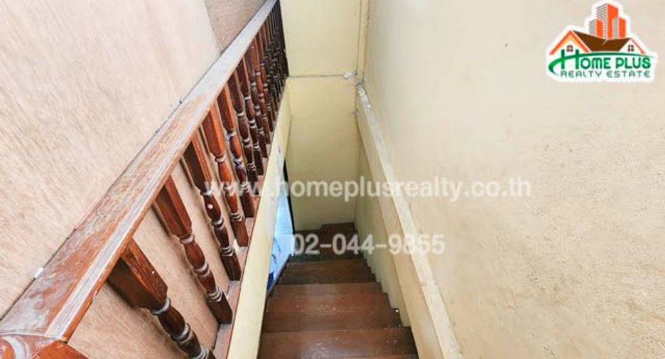For sale 4 Beds townhouse in Mueang Nonthaburi, Nonthaburi