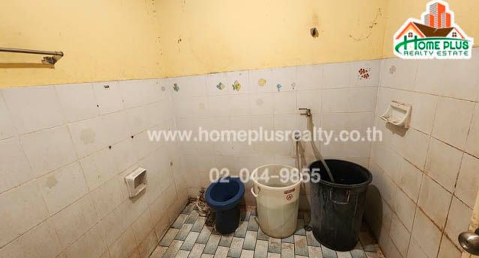 For sale 4 Beds townhouse in Mueang Nonthaburi, Nonthaburi