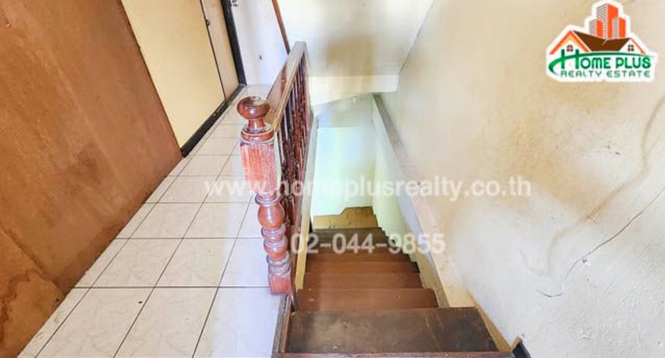 For sale 4 Beds townhouse in Mueang Nonthaburi, Nonthaburi