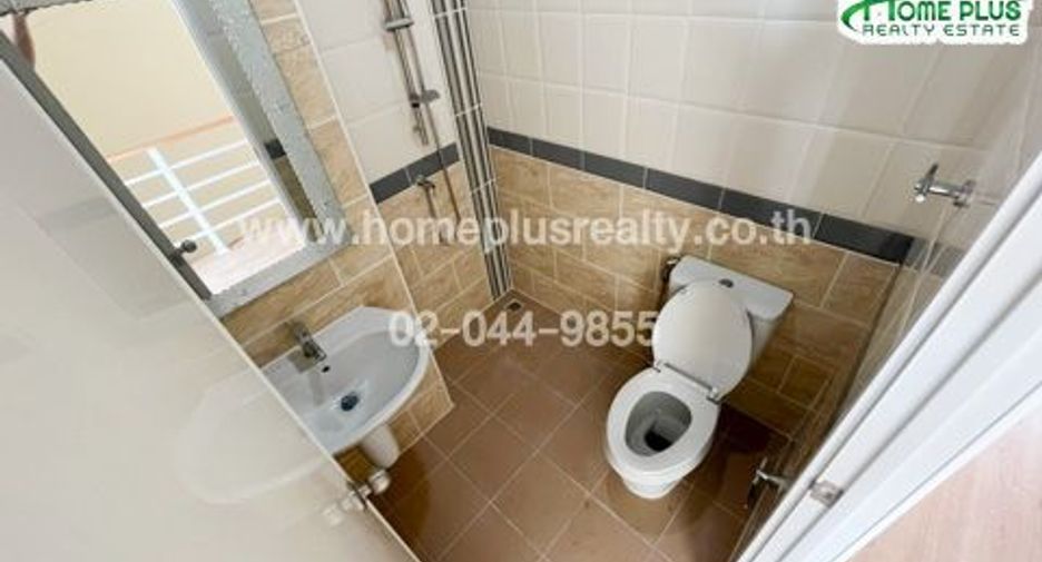 For sale 5 bedrooms townhouse in Bueng Kum, Bangkok