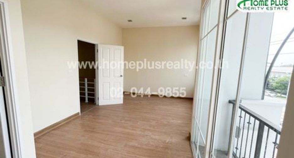 For sale 5 bedrooms townhouse in Bueng Kum, Bangkok