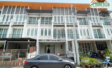 For sale 5 bedrooms townhouse in Bueng Kum, Bangkok
