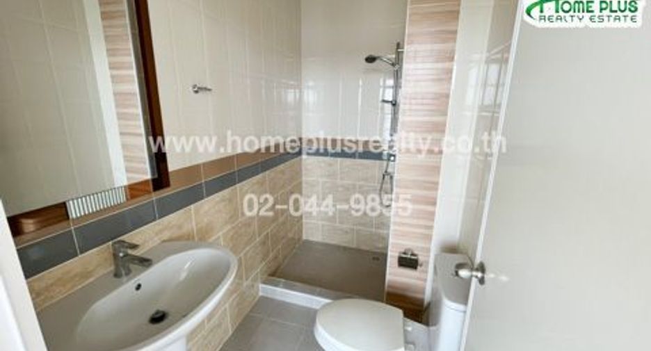 For sale 5 bedrooms townhouse in Bueng Kum, Bangkok