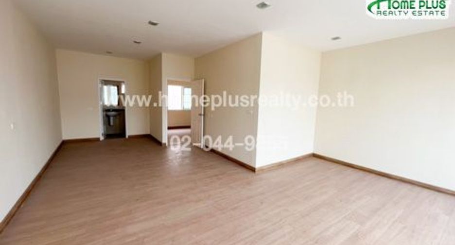 For sale 5 bedrooms townhouse in Bueng Kum, Bangkok
