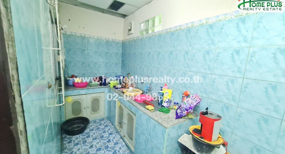 For sale 3 bedrooms townhouse in Nong Khaem, Bangkok