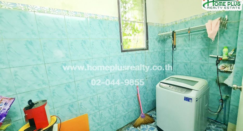 For sale 3 bedrooms townhouse in Nong Khaem, Bangkok
