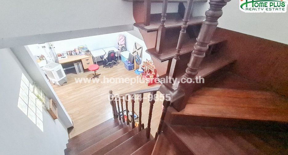 For sale 3 bedrooms townhouse in Nong Khaem, Bangkok