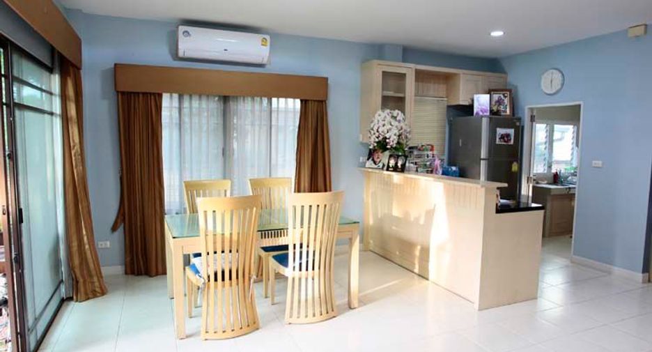 For sale 3 bedrooms house in Mueang Nonthaburi, Nonthaburi