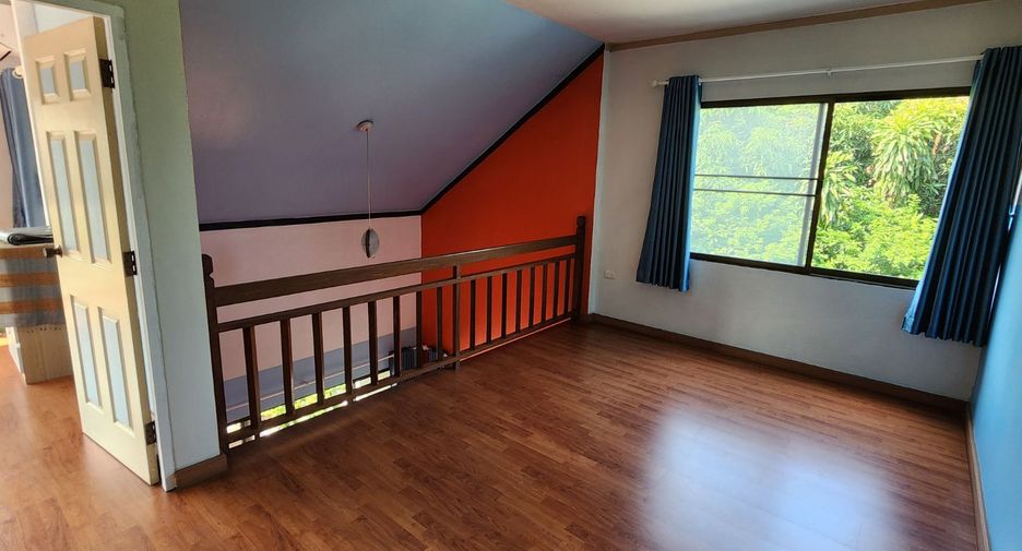 For rent and for sale 4 bedrooms house in Si Racha, Chonburi