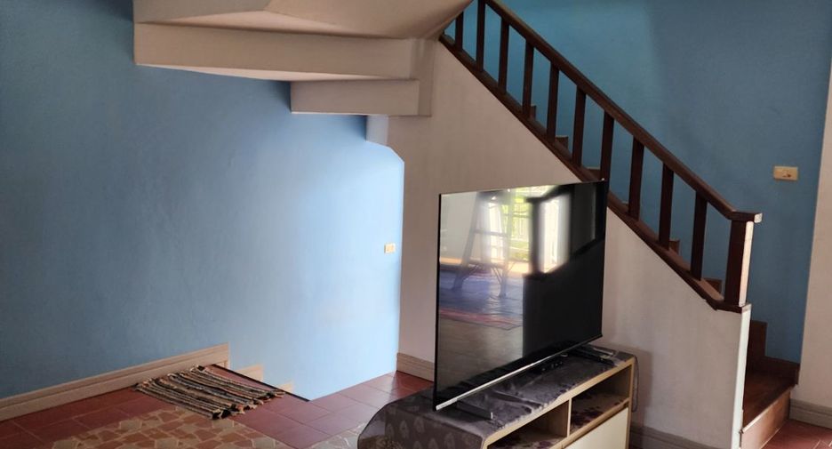 For rent and for sale 4 bedrooms house in Si Racha, Chonburi