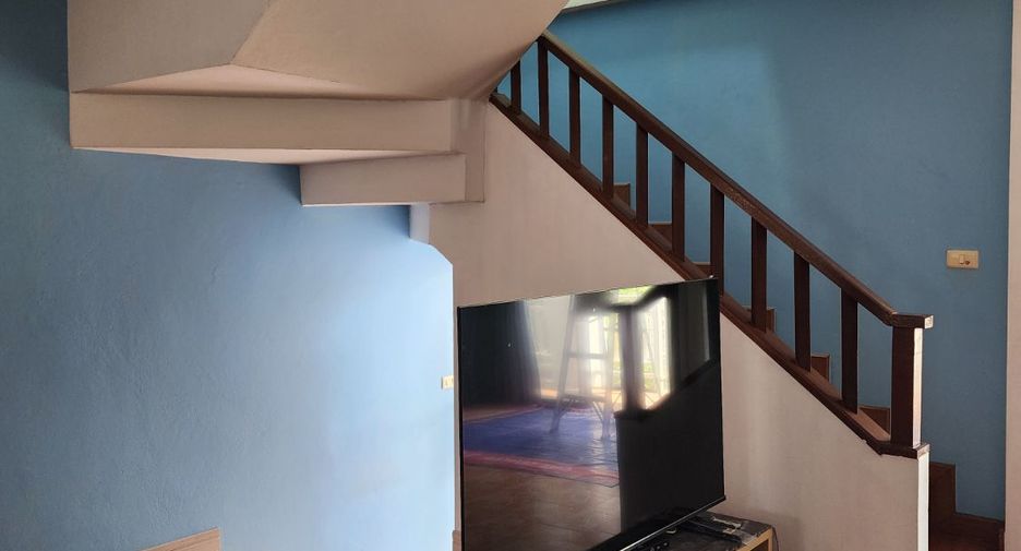 For rent and for sale 4 bedrooms house in Si Racha, Chonburi
