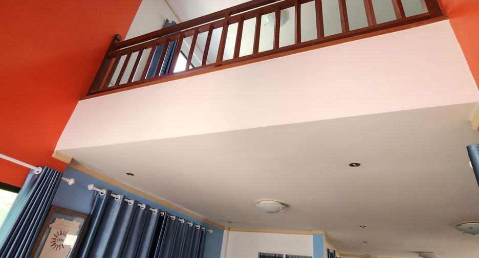 For rent and for sale 4 bedrooms house in Si Racha, Chonburi