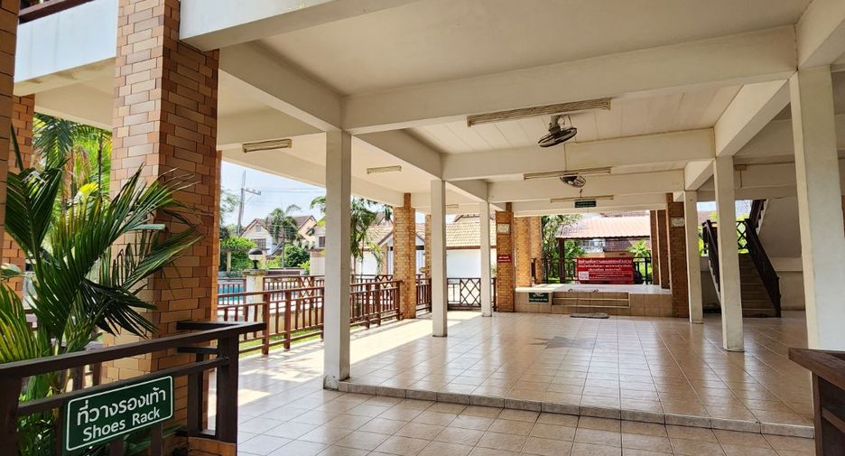 For rent and for sale 4 bedrooms house in Si Racha, Chonburi