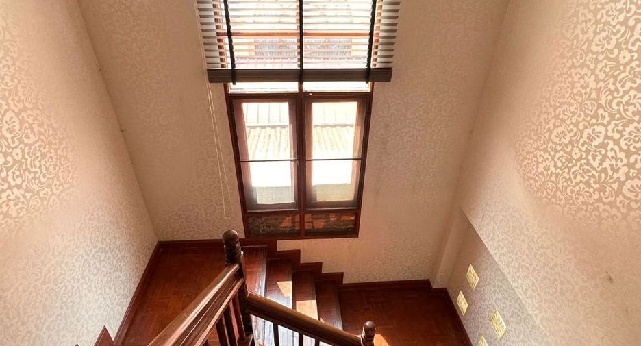 Haus zum Kauf mit 4 Zimmer in Si Racha, Chonburi