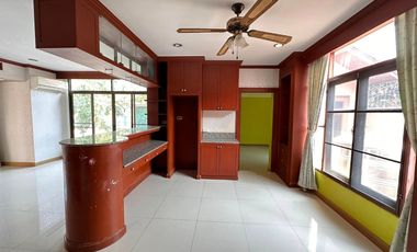 Haus zum Kauf mit 4 Zimmer in Si Racha, Chonburi