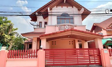 Haus zum Kauf mit 4 Zimmer in Si Racha, Chonburi