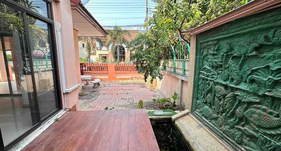 Haus zum Kauf mit 4 Zimmer in Si Racha, Chonburi