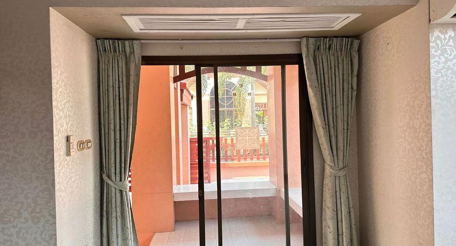 Haus zum Kauf mit 4 Zimmer in Si Racha, Chonburi
