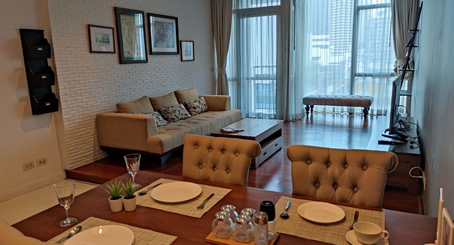 For rent 2 bedrooms condo in Pathum Wan, Bangkok