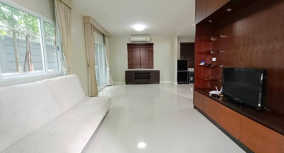 For rent and for sale 4 bed house in Sai Mai, Bangkok