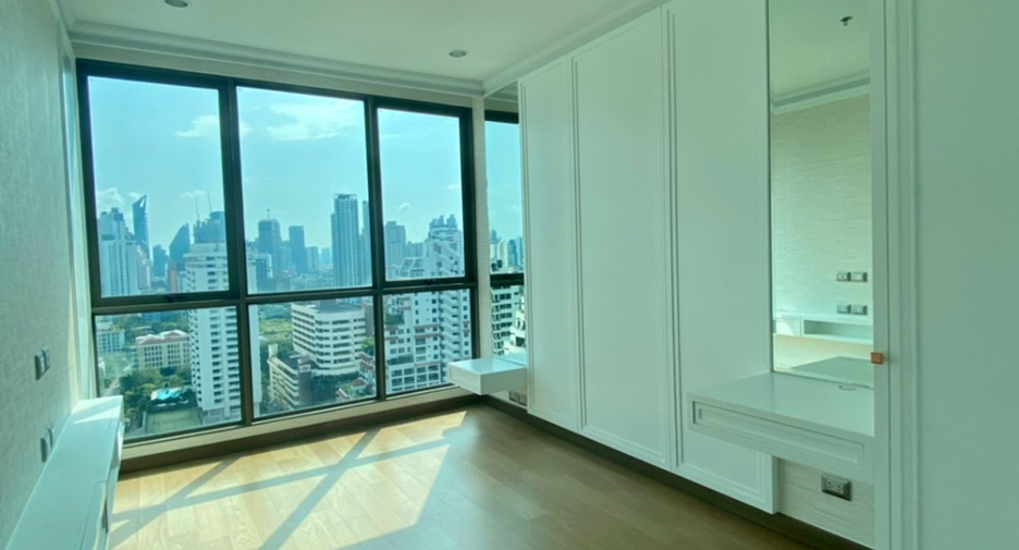 For rent and for sale 2 bedrooms condo in Watthana, Bangkok