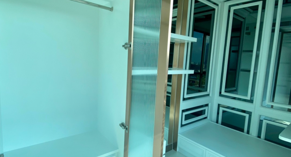 For rent and for sale 2 bedrooms condo in Watthana, Bangkok