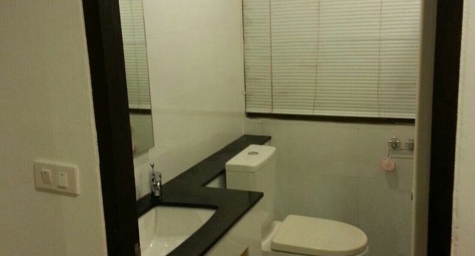 For rent 4 bedrooms condo in Si Racha, Chonburi