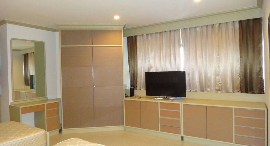 For rent 4 bedrooms condo in Si Racha, Chonburi
