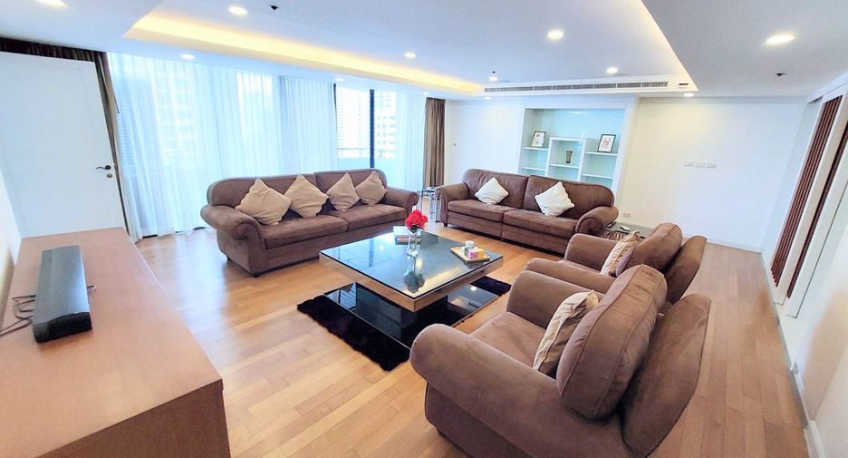 For sale 3 bed condo in Watthana, Bangkok