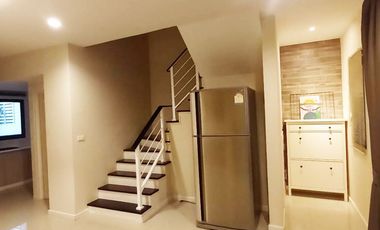For sale 3 bed townhouse in Saphan Sung, Bangkok