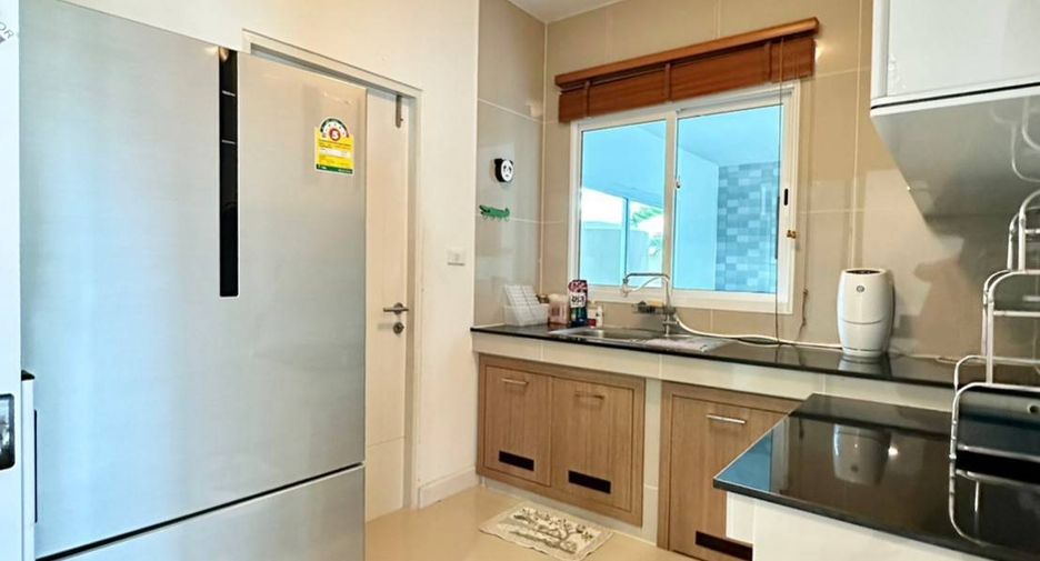 For rent 4 bedrooms house in Mueang Phuket, Phuket