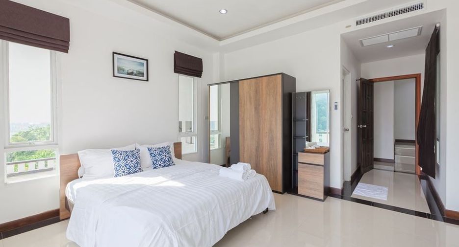 For sale 4 bedrooms villa in Kathu, Phuket