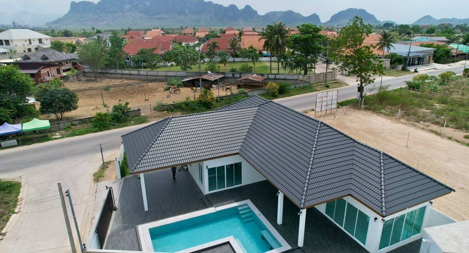 Villa zum Kauf mit 4 Zimmer in Cha Am, Phetchaburi