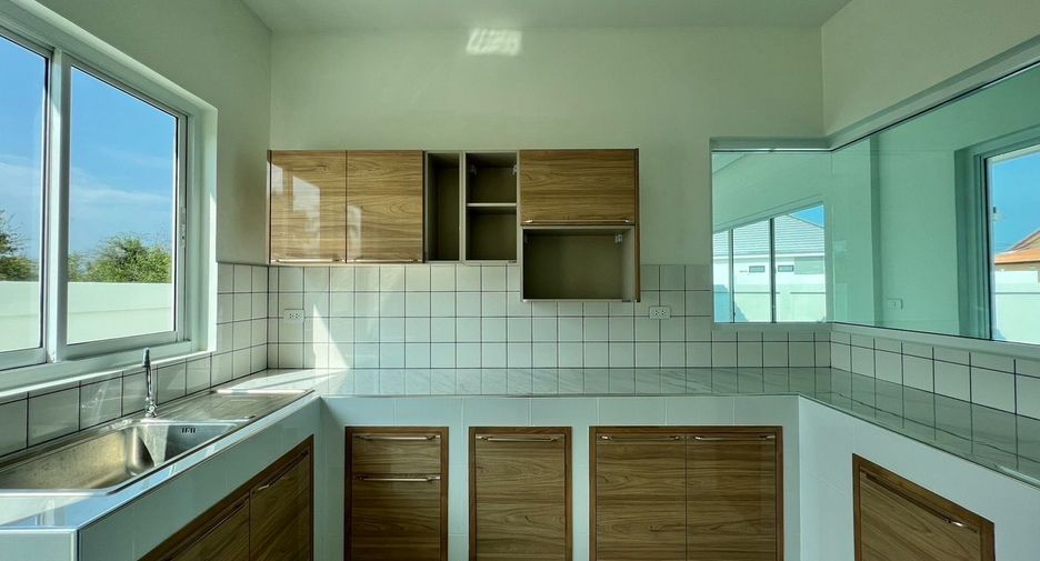 Villa zum Kauf mit 4 Zimmer in Cha Am, Phetchaburi