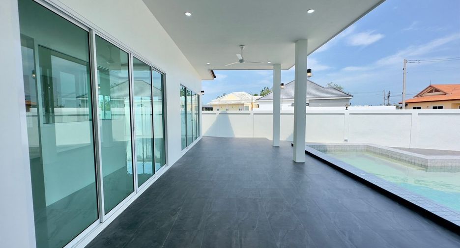 Villa zum Kauf mit 4 Zimmer in Cha Am, Phetchaburi
