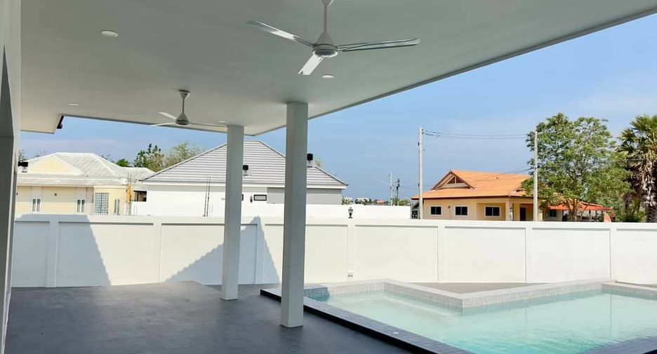 Villa zum Kauf mit 4 Zimmer in Cha Am, Phetchaburi