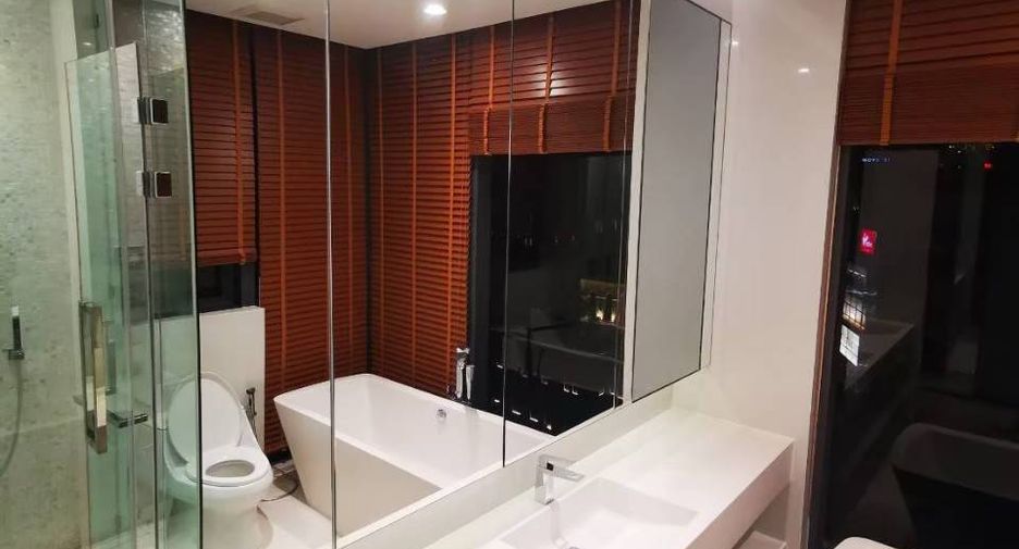 Wohnung zur Miete mit 2 Zimmer in Khlong Toei, Bangkok
