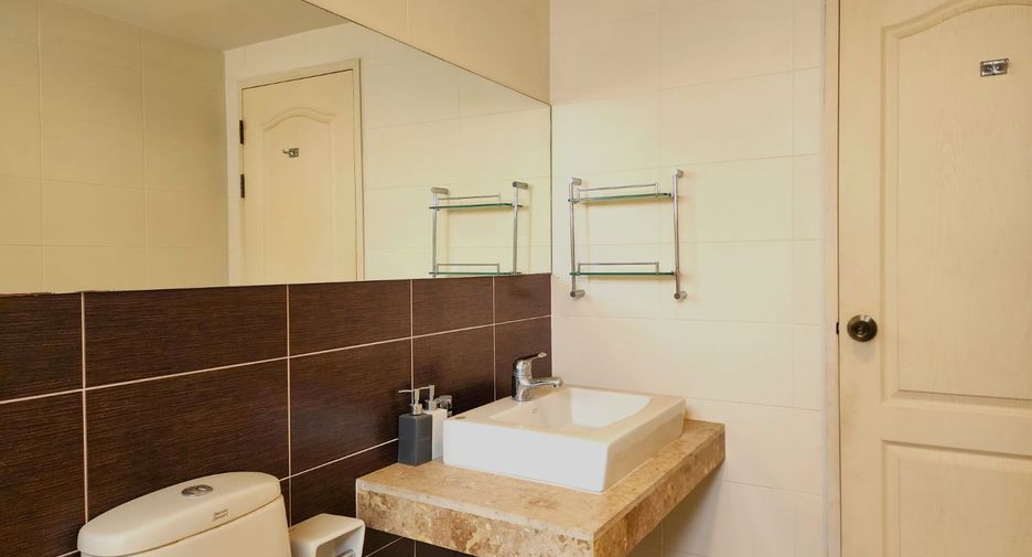 For sale 2 bedrooms condo in Watthana, Bangkok